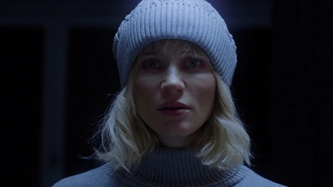 Julia en una escena con actores de Tenebris Somnia